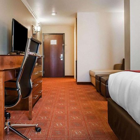 Comfort Suites Farmington Extérieur photo