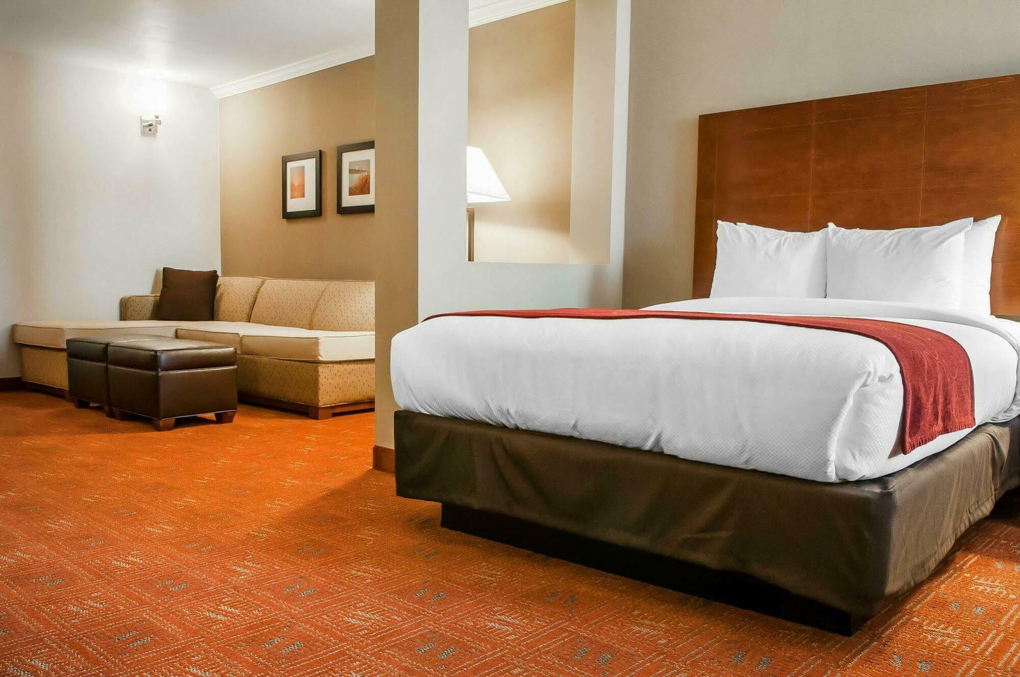 Comfort Suites Farmington Extérieur photo