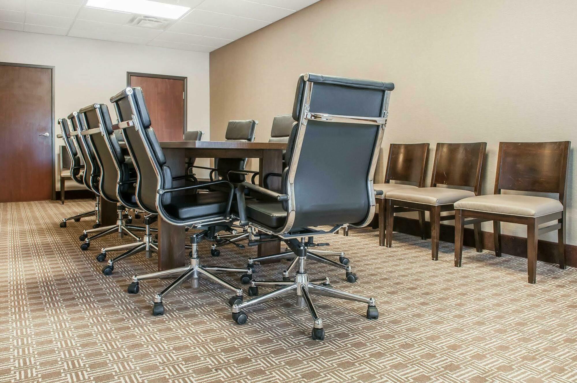 Comfort Suites Farmington Extérieur photo